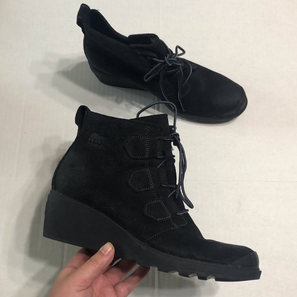 Sorel Black Lace Up Wedge Boots - Picture 2 of 10